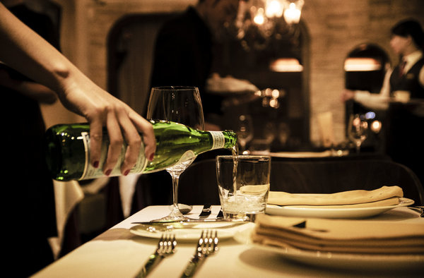 外送茶 vs 飯局 , 單純吃飯值得嗎？ | 約炮女王